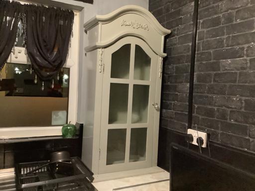 — Cabinet