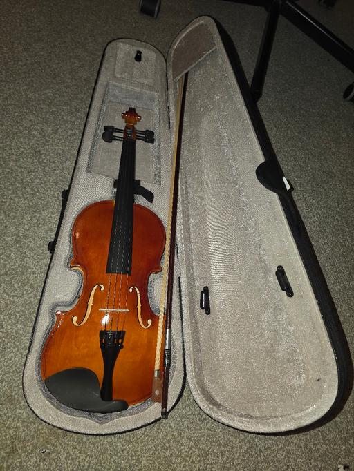  — violin size 4/4