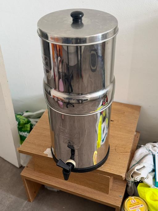  — Berkey water filter 5.7 litre