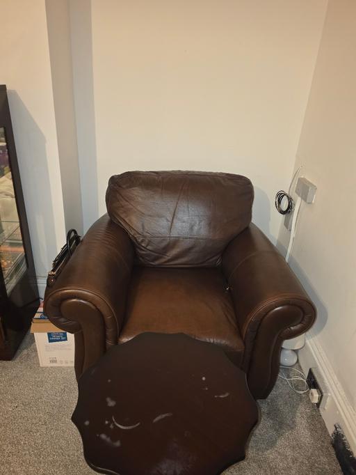  — Single Sofa Chair
