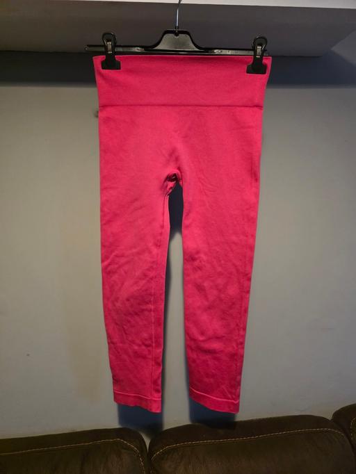  — leggings