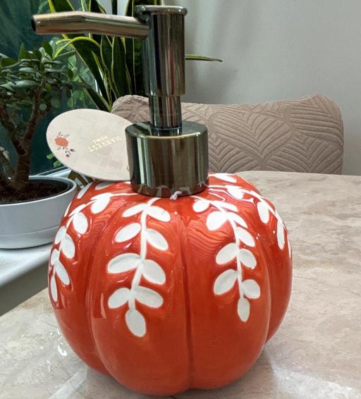  — Floral Ceramic Soap Dispenser