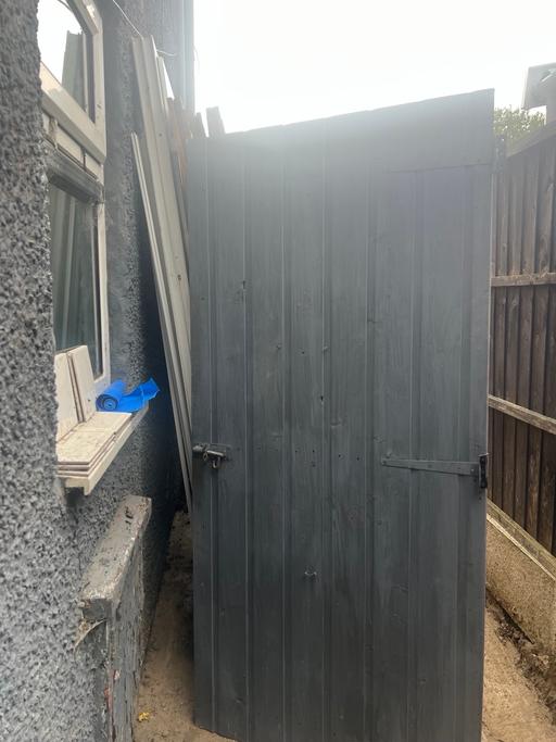  — Shed door