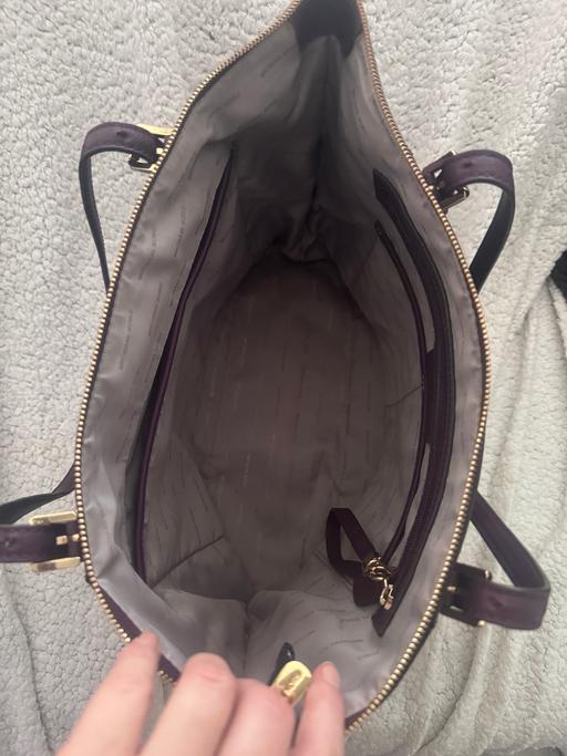  — Michael Kors large Charlotte tote bag