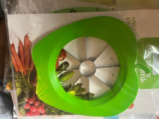  — Apple corer and wedges 2£