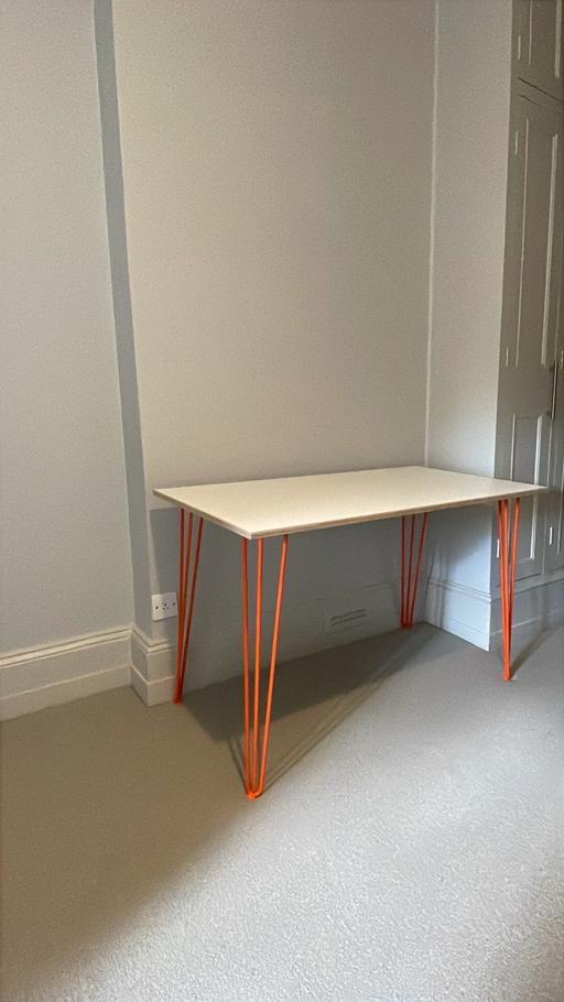  — desk
