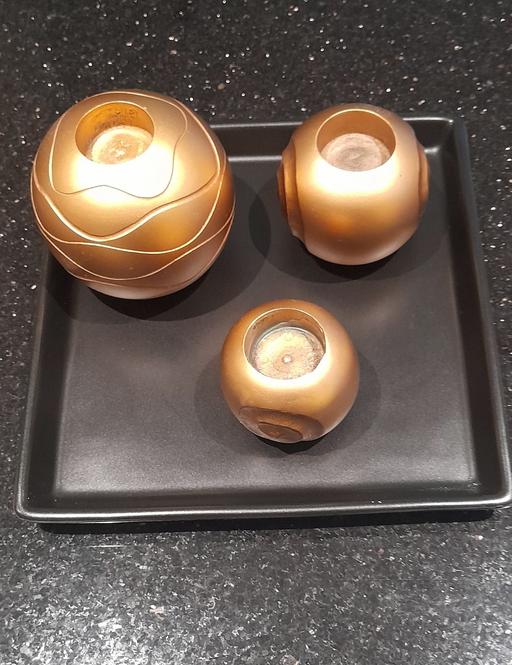  — Tea light holder