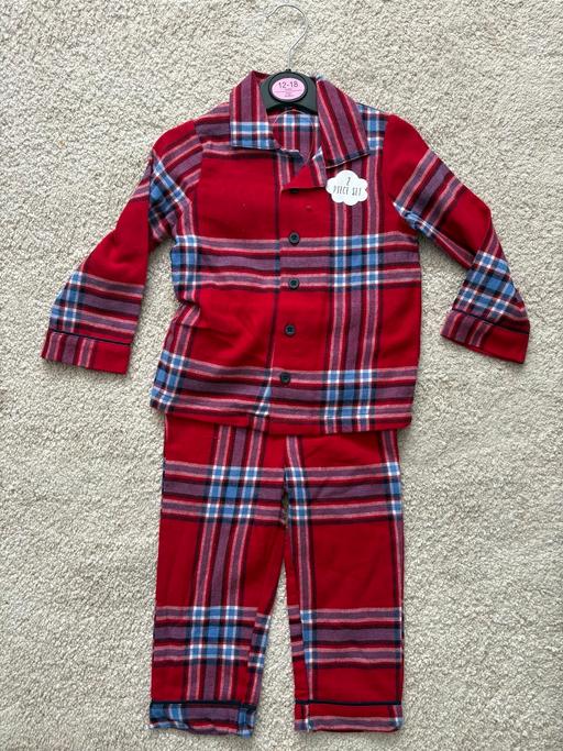  — Childrens pjs (few sizes)