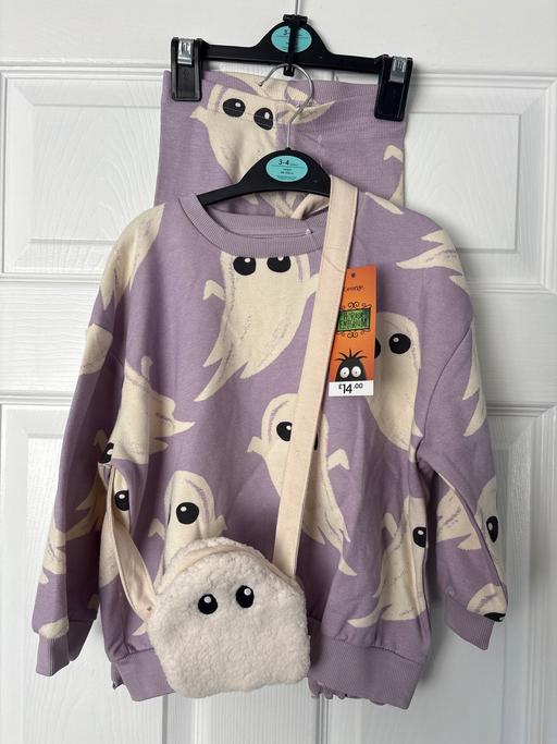  — Halloween outfit (few sizes)