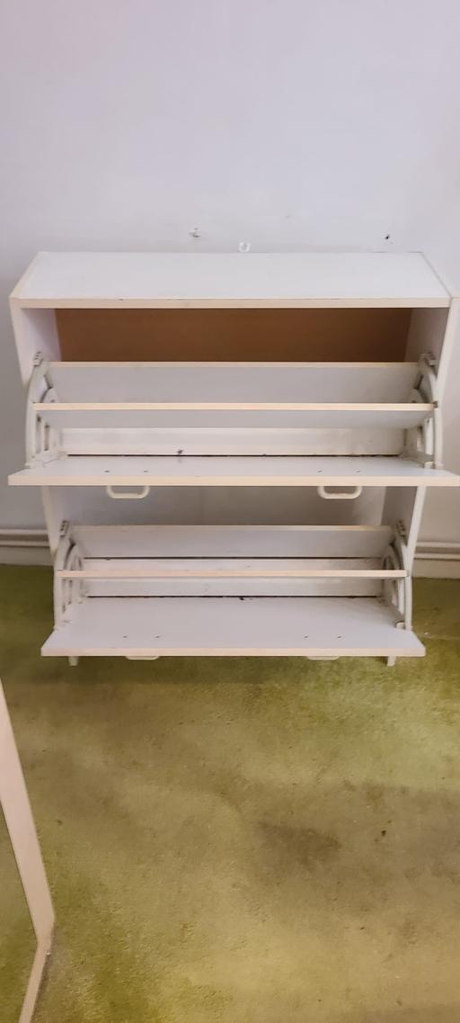  — shoerack