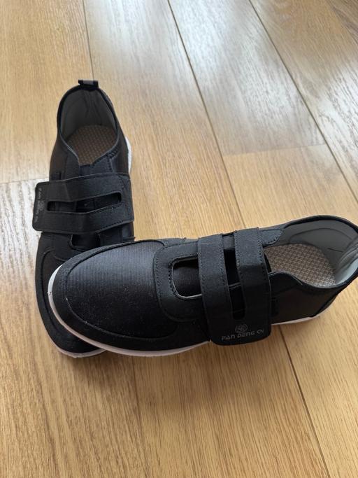  — Brand new men’s soft trainers 44/9