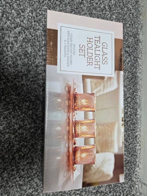  — Glass tea light holders and tray