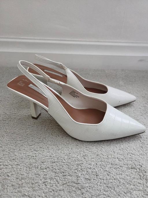  — White heels