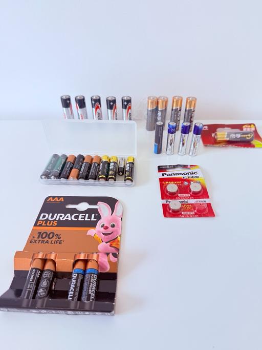  — Mixed AA AAA & Button Cell Batteries