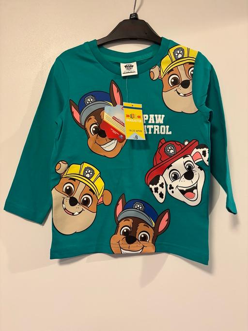  — Paw patrol top (few sizes)