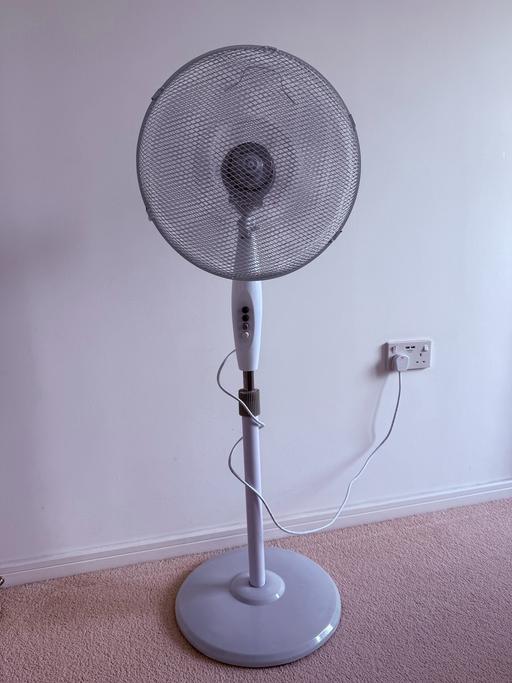  — Knight 16” Pedestal Fan – 3 Speed