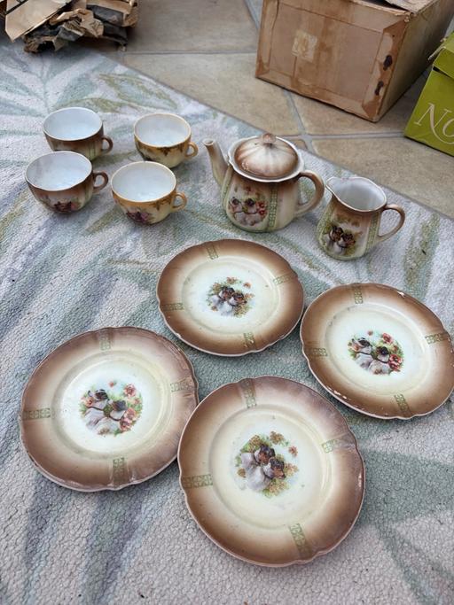  — China childs tea set