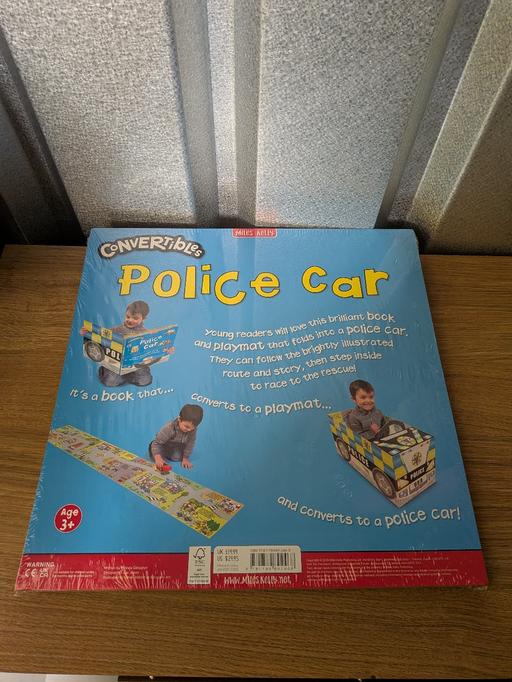  — New convertible police car book