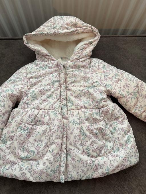  — Beautiful baby girls coat 18-24 months