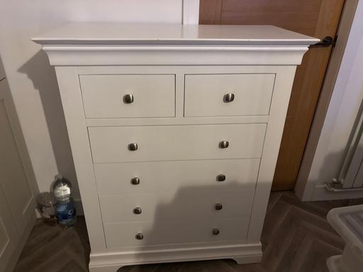  — 2x chest of drawers 