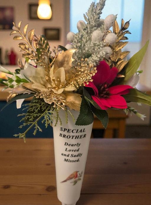  — christmas memorial brother planter