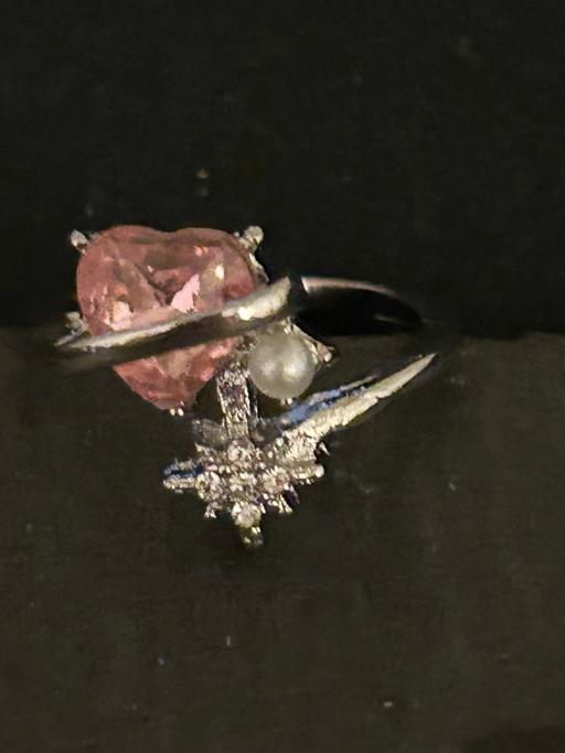  — Ladies / Girls adjustable Heart Ring