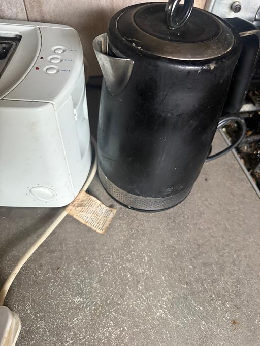  — Kettle toaster
