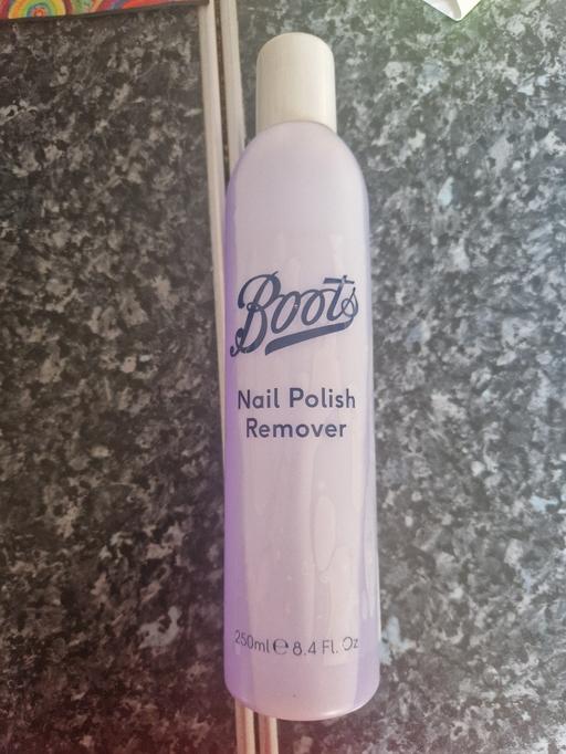  — brand new nail varnish remover