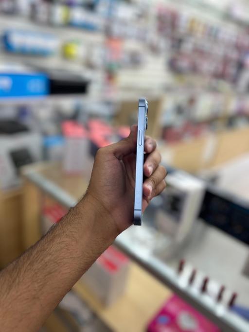  — Iphone 14 with box 128 gb