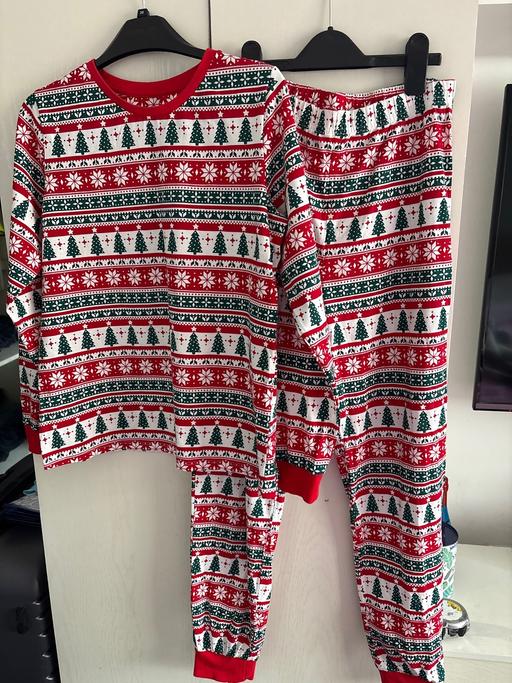  — Ladies Christmas pyjamas