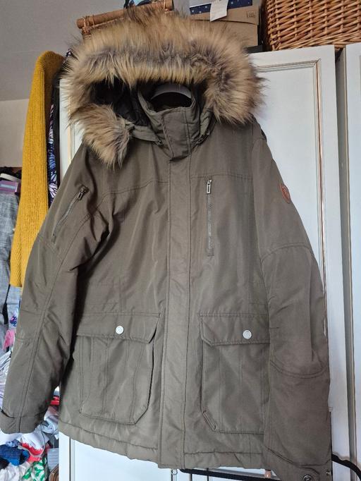  — Men's size XL Parka style Jacket