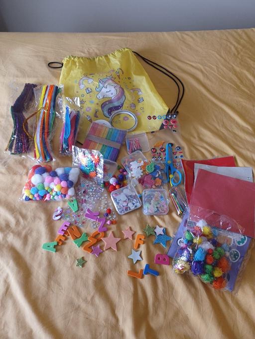  — assorted craft items