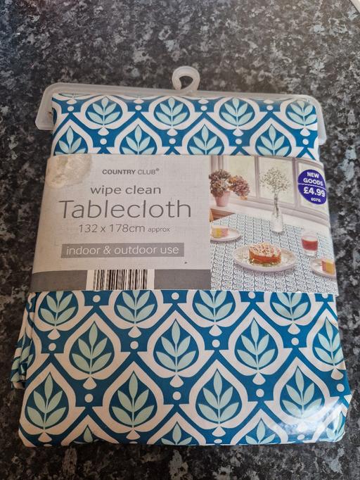  — brand new wipe clean table cloth