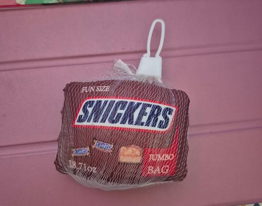  — new Snickers Slow Rising Squishy