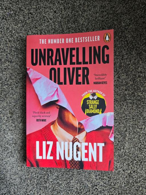  — Unraveling Oliver  - paperback