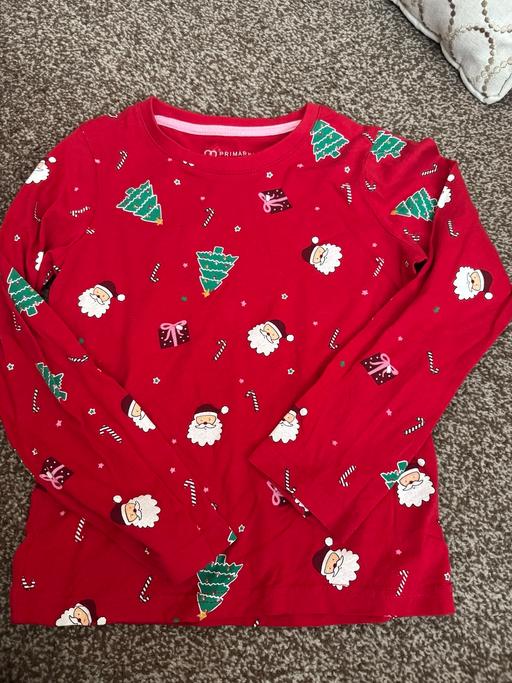  — Unisex Christmas top 7-8 years