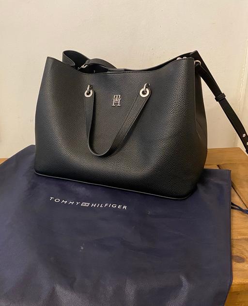  —  Tommy hillfiger bag with dust bag