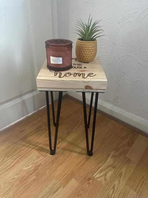  — Ornament / plant stand