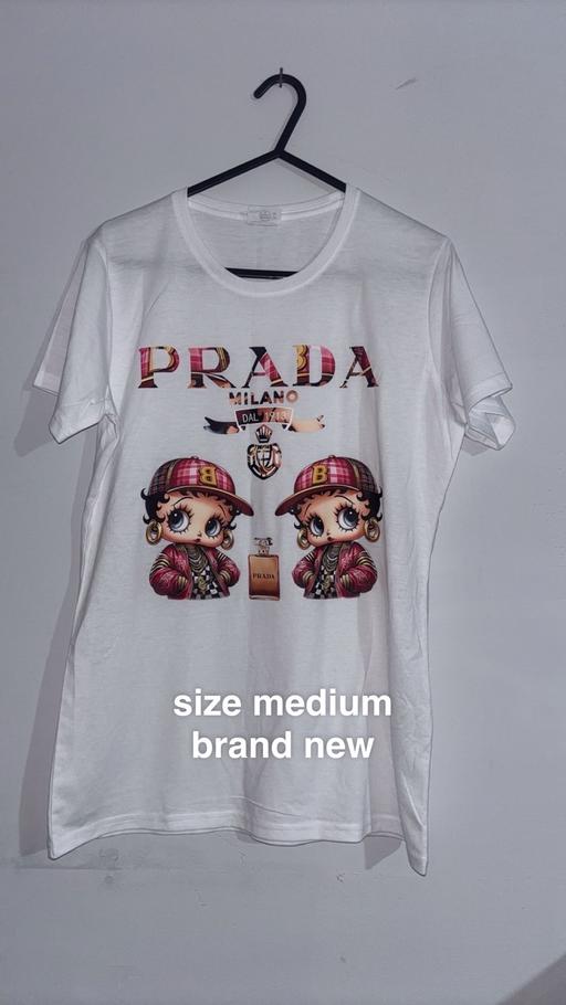  — Size medium Womens Tshirt brand new
