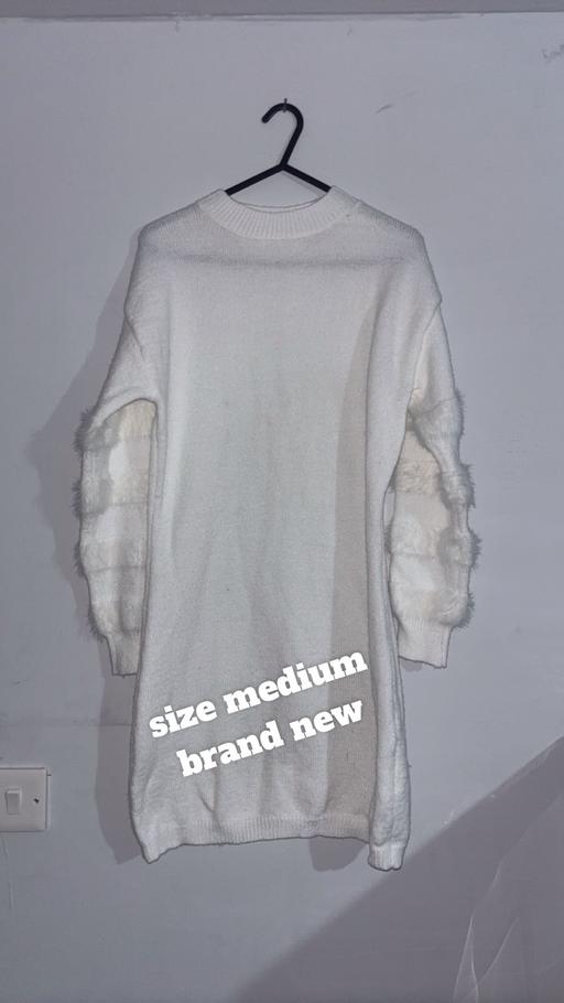  — Womens size medium jumper dress white new
