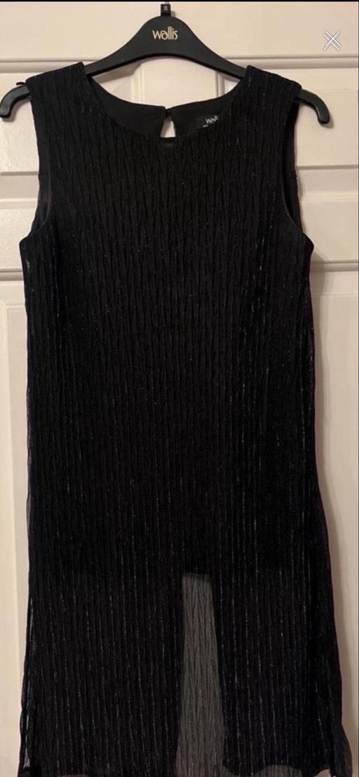  — Wallis Top Size 8