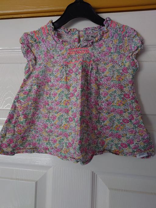  — Girls floral top size 2-3 years
