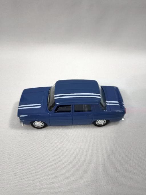  — SOLIDO RENAULT 8 SCALE 1/43.