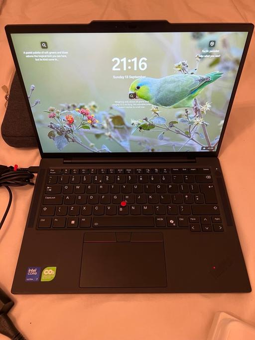  — Lenovo ThinkPad T14s Gen6 i7 Ultra - Like New