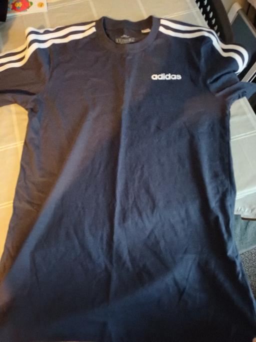  — navy adidas tshirts XS mens