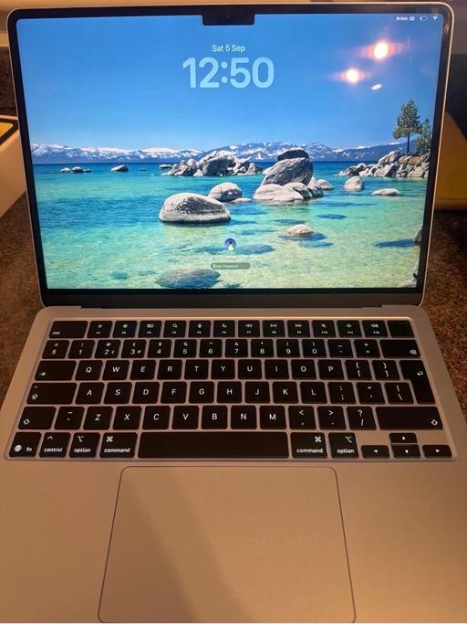  — MacBook Air m4