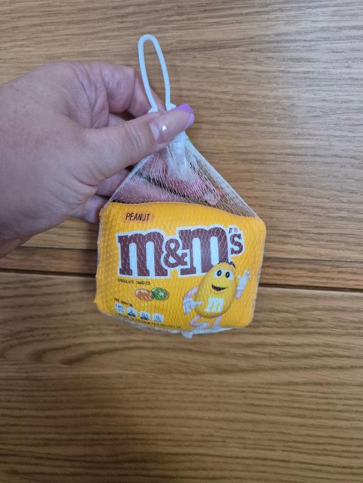  — new Peanut M&MS Slow Rising Squishy