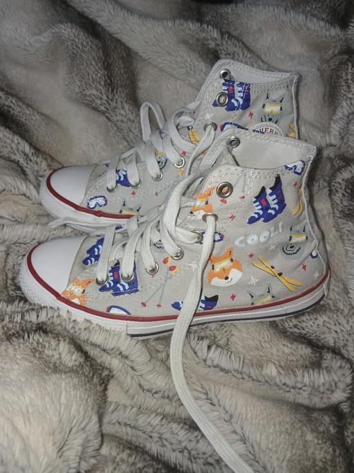  — unisex hightop converse size 2
