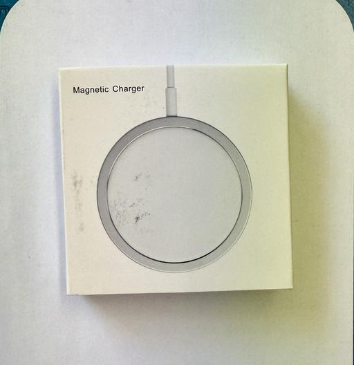  — USB-C MagSafe Magnetic Wireless Charger