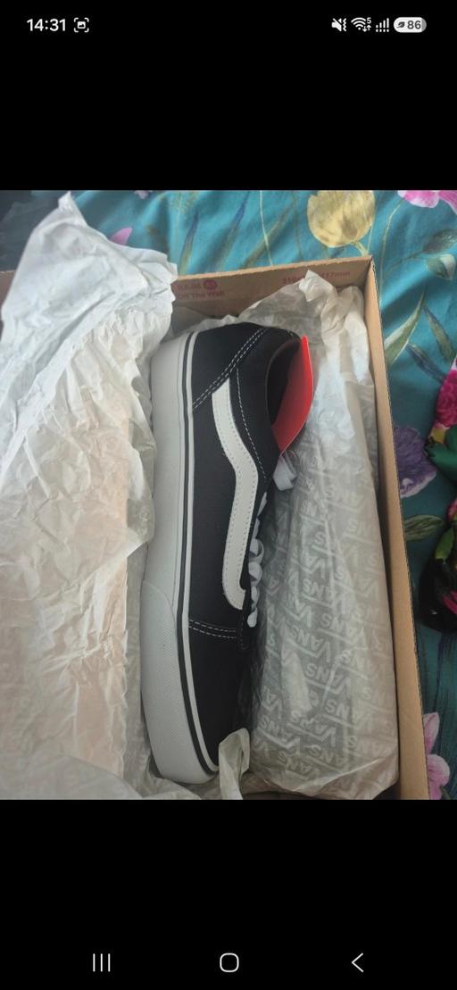  — mens trainers